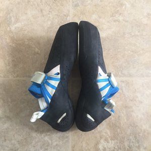 Butora Akro size 14 narrow